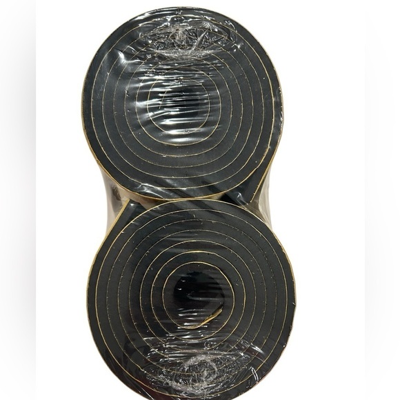 Protect Your Car Doors from Garage Walls with Ampulla's Premium Wall Protectors! - Picture 3 of 6